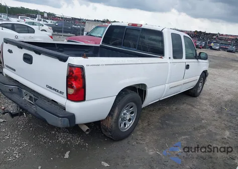 2005 Chevrolet Silverado 1500 Ls z USA, uszkodzony, nr VIN 2GCEC19T351374467